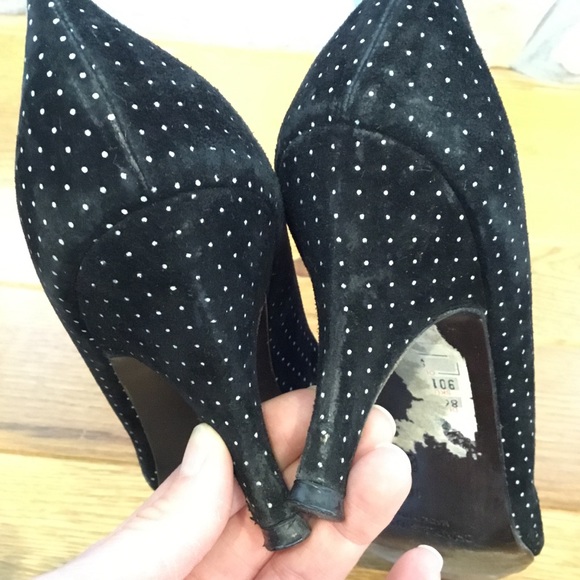 Vintage Charles David Black Polka Dot Suede Pumps - Picture 5 of 8